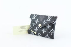 Louis Vuitton Pochette Kirigami (Runway) Grace  Small 1lz1102 Canvas Clutch