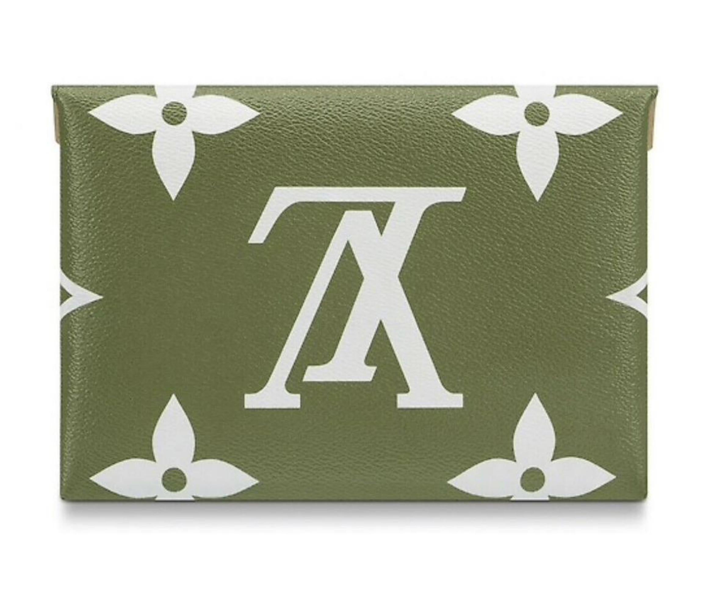 Louis Vuitton Pochette Kirigami Set Of Three Envelope 870430 GreenCanvas Clutch For Sale 2