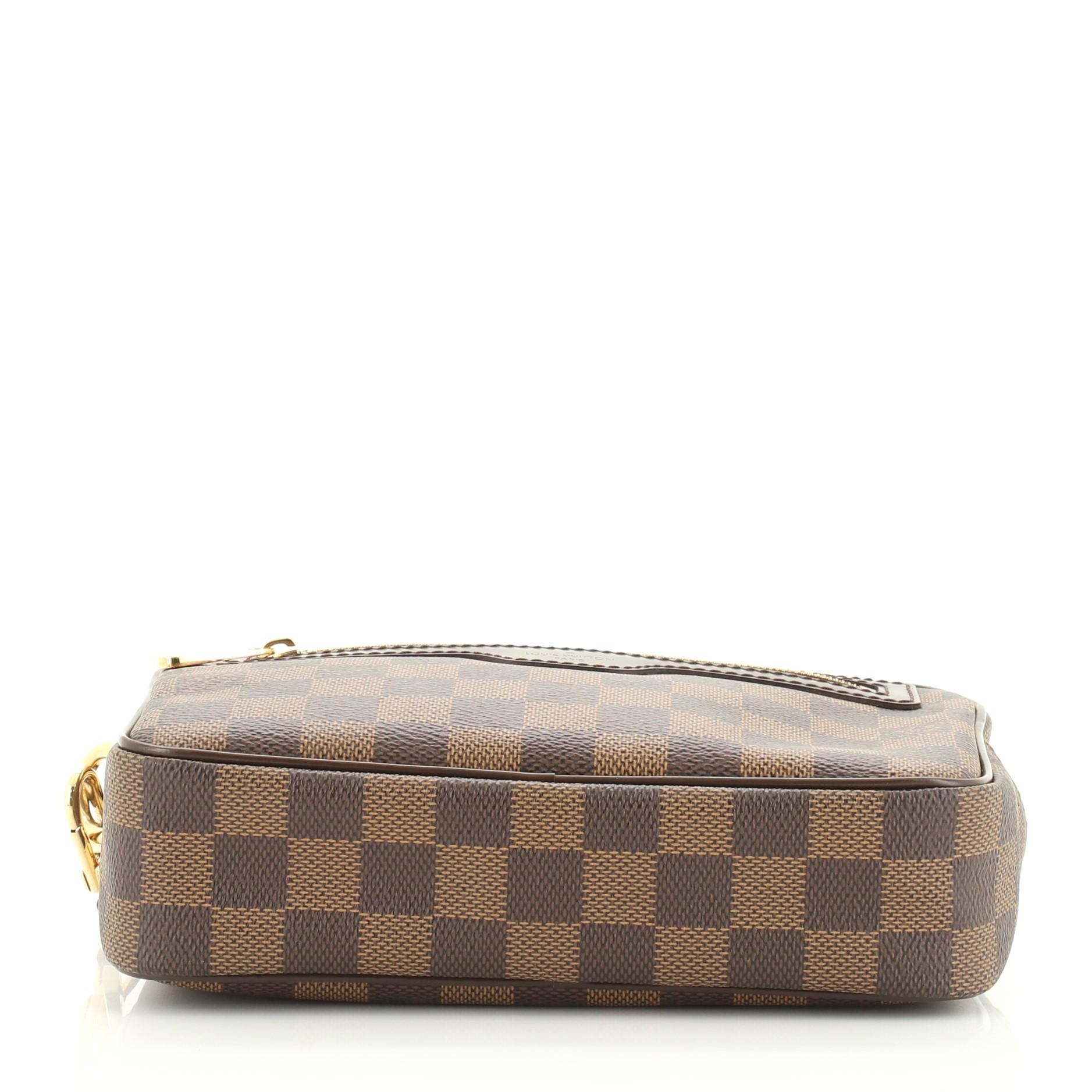 Louis Vuitton Pochette Macao Damier  In Good Condition In NY, NY