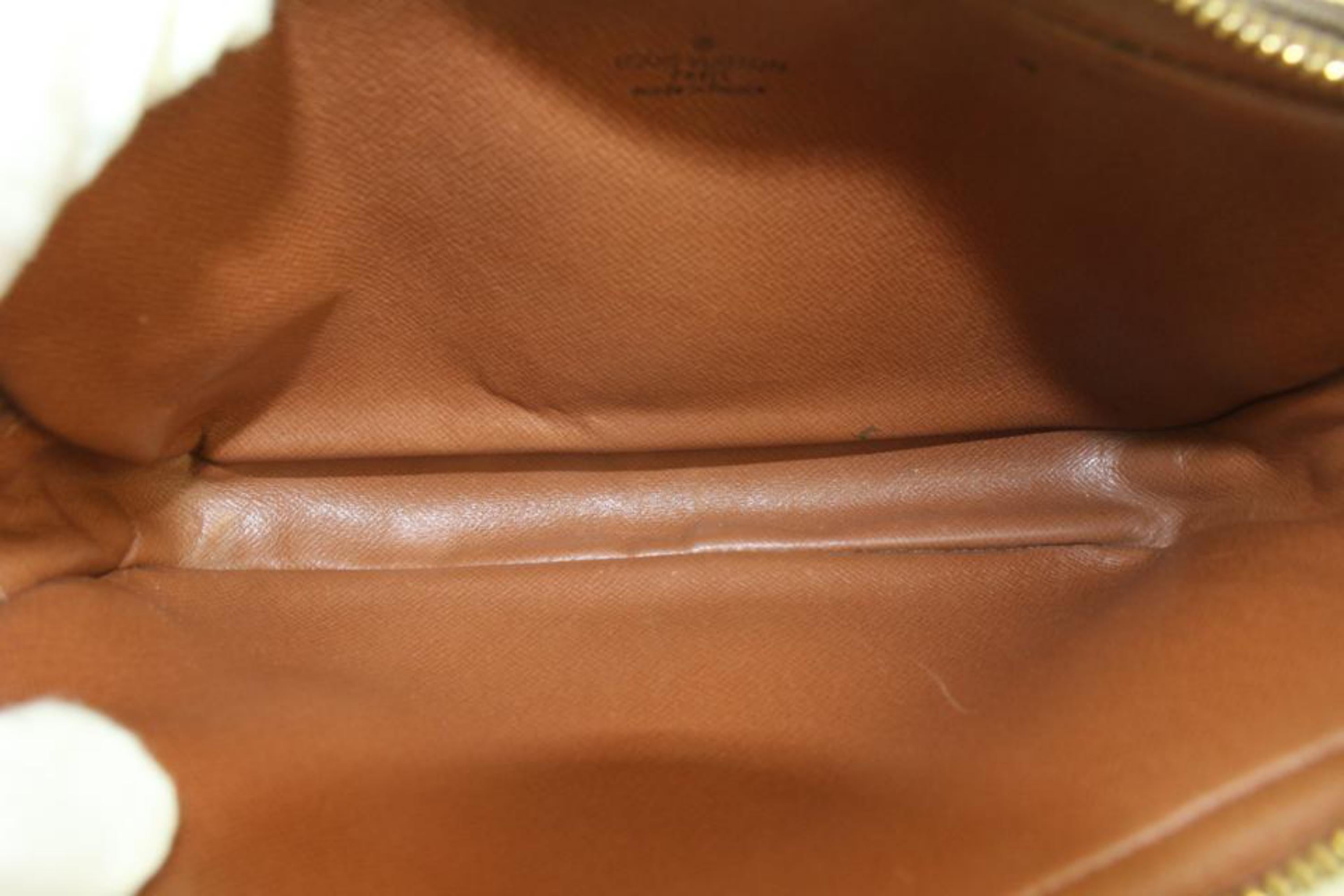 Sac à bandoulière Louis Vuitton Pochette Marly Bandoulière 32lk712s Bon état - En vente à Dix hills, NY