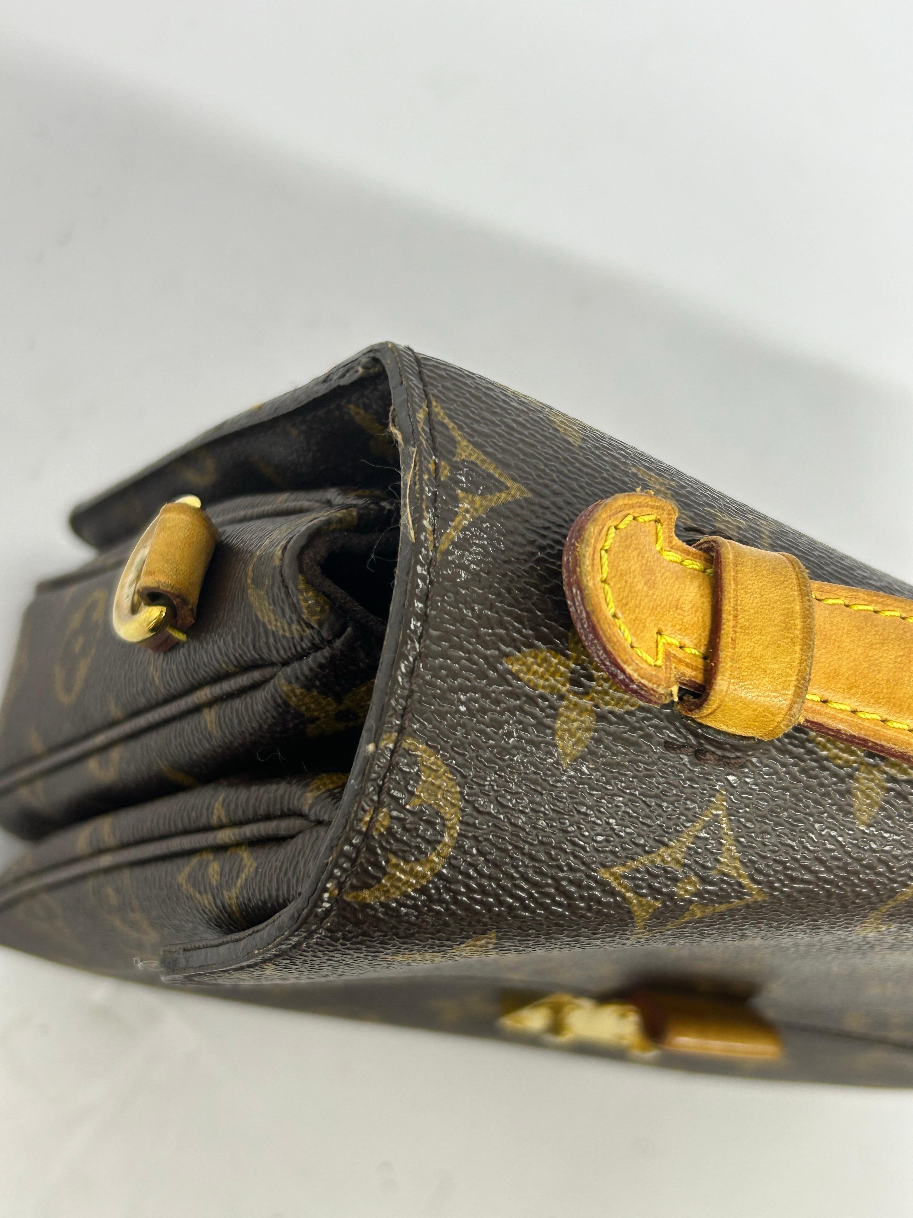 Louis Vuitton Pochette Métis Bag 3