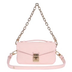 Louis Vuitton Pochette Métis East West Leather Pink