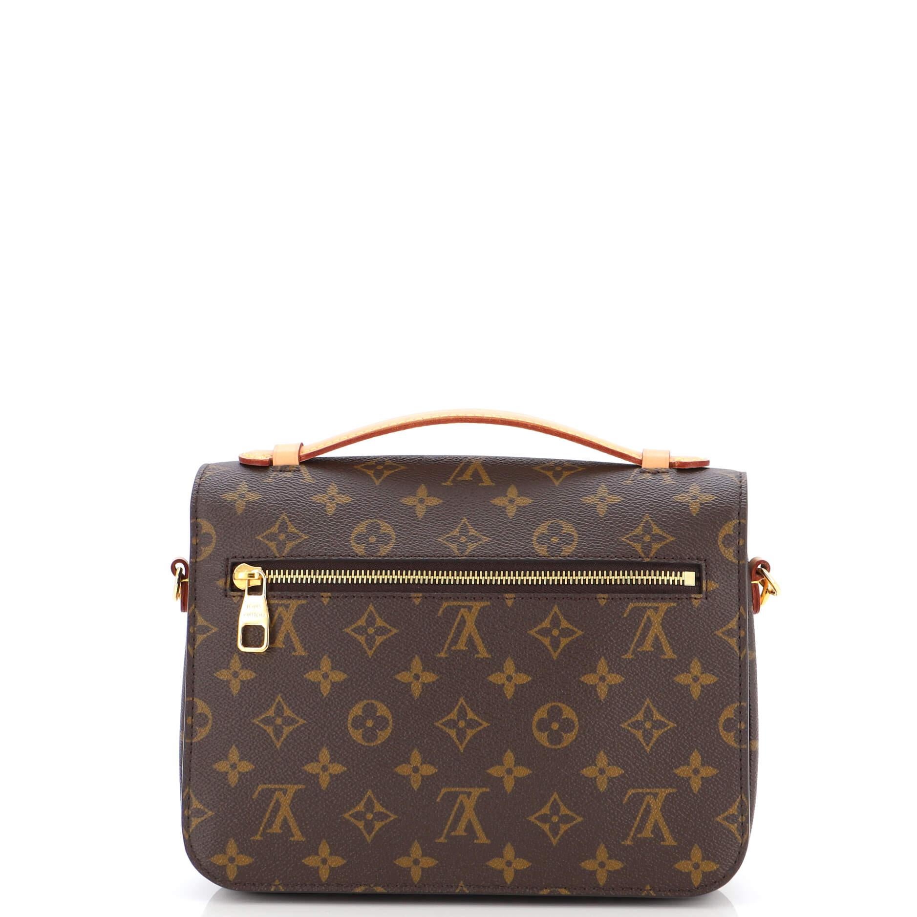 Louis Vuitton Pochette Metis Monogram Canvas In Good Condition In NY, NY