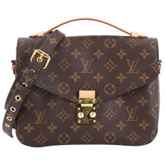 Louis Vuitton Pochette Metis Monogram Canvas