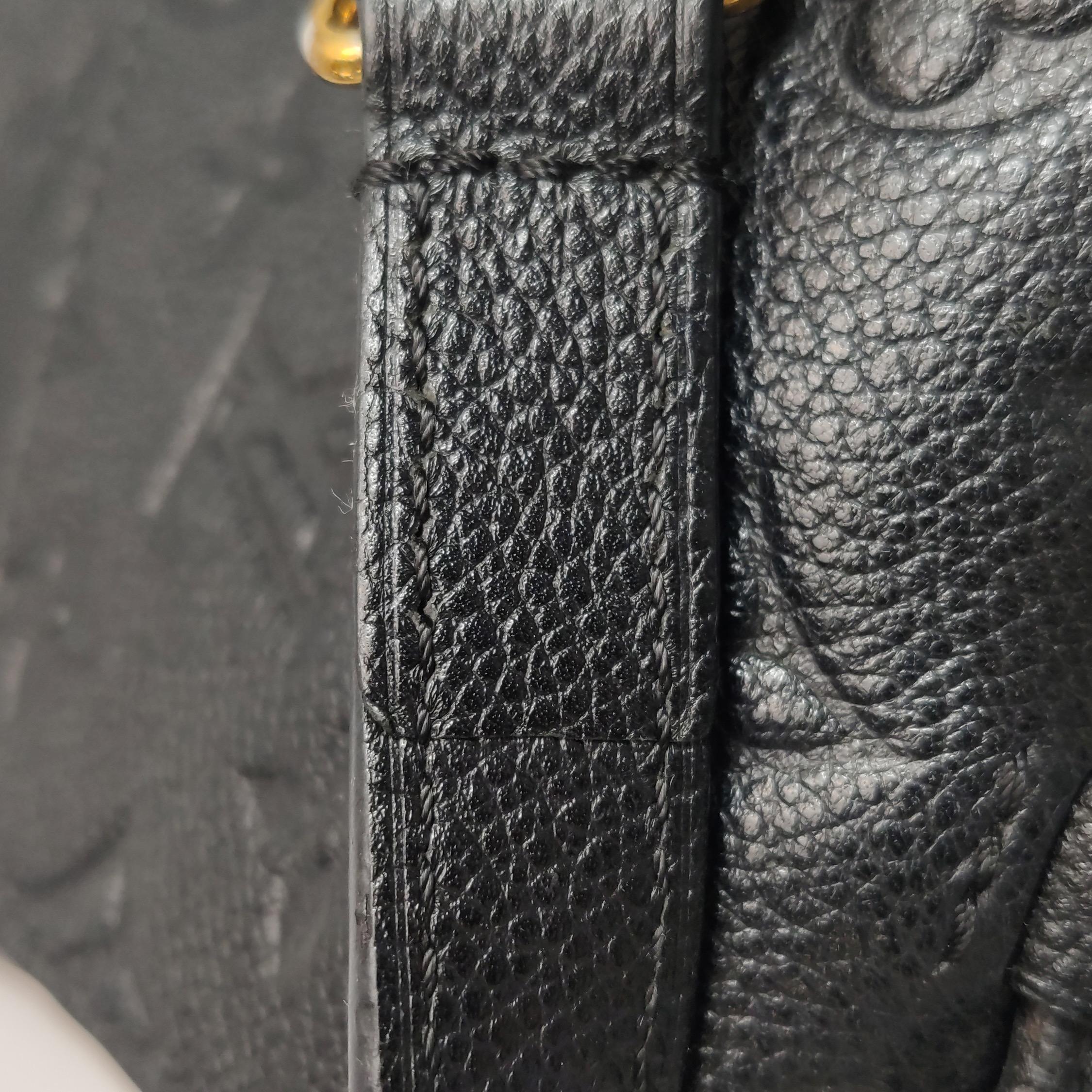 Louis Vuitton Pochette Métis Monogram Empreinte Leather Black For Sale 8