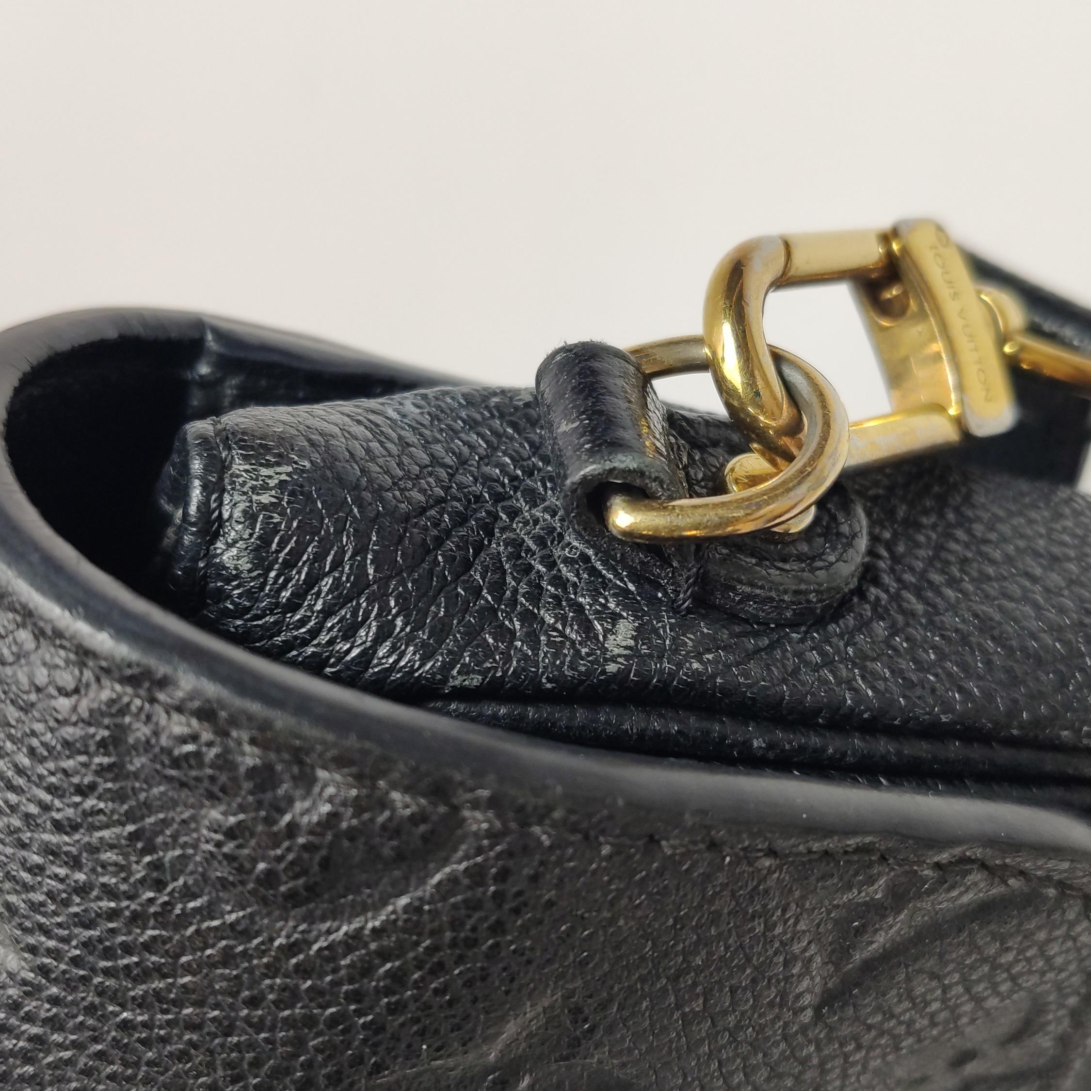 Louis Vuitton Pochette Métis Monogram Empreinte Leather Black For Sale 11