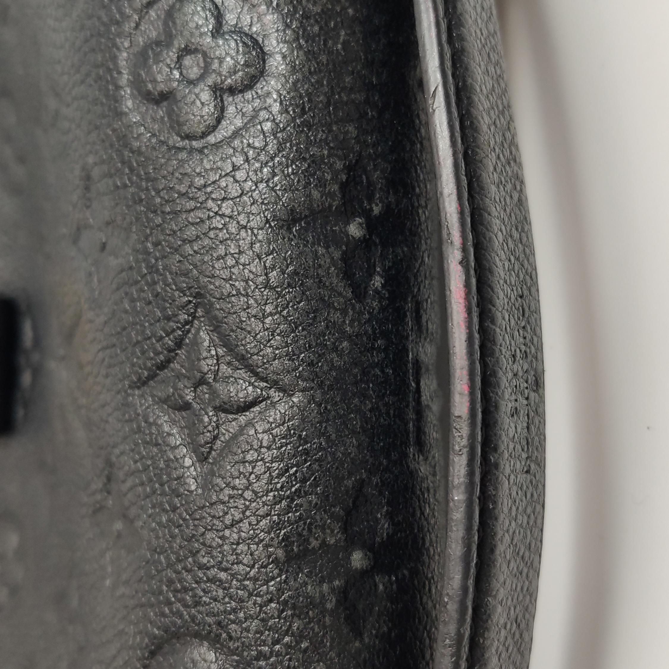 Louis Vuitton Pochette Métis Monogram Empreinte Leather Black For Sale 14