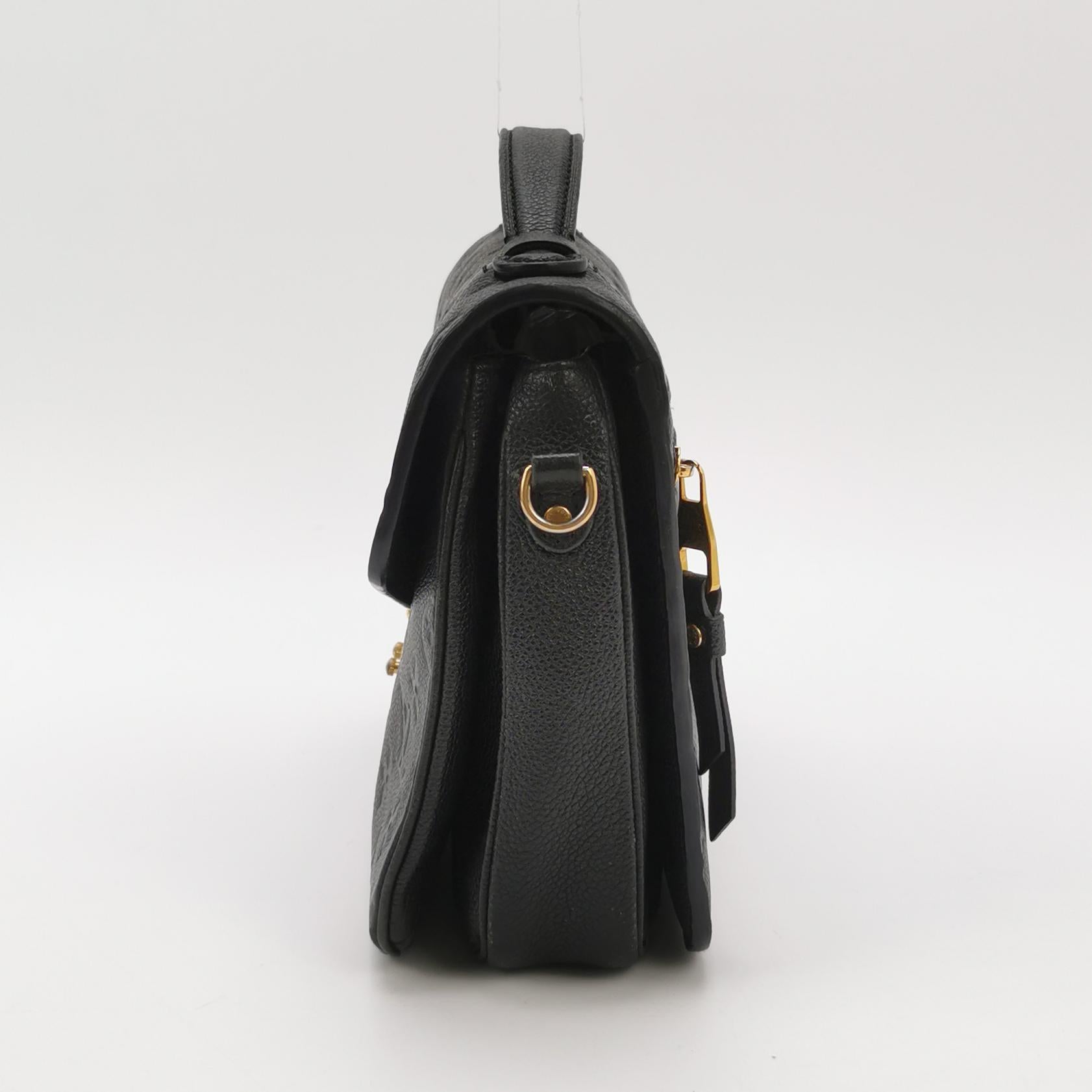 Louis Vuitton Pochette Métis Monogram Empreinte Leather Black In Good Condition For Sale In AUBERVILLIERS, FR