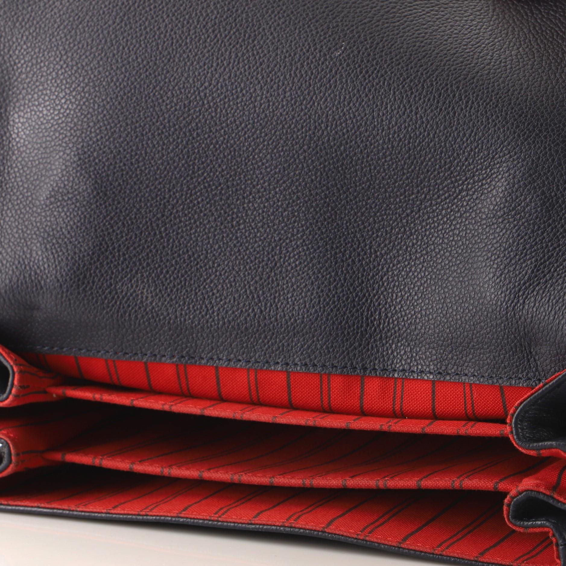 Louis Vuitton Pochette Metis Monogrammiertes Empreinte-Leder 3