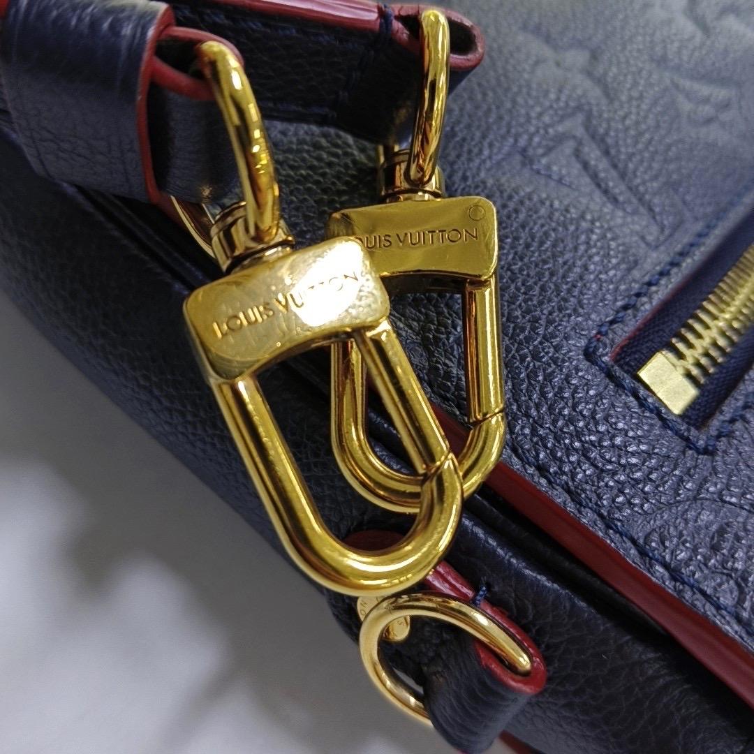 Louis Vuitton Pochette Métis Monogram Empreinte Leather Navy For Sale 5