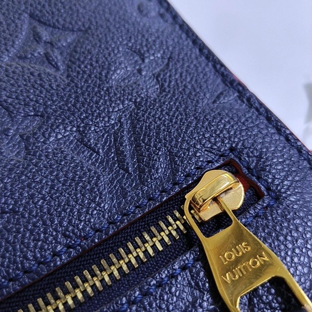 Louis Vuitton Pochette Métis Monogram Empreinte Leather Navy For Sale 7