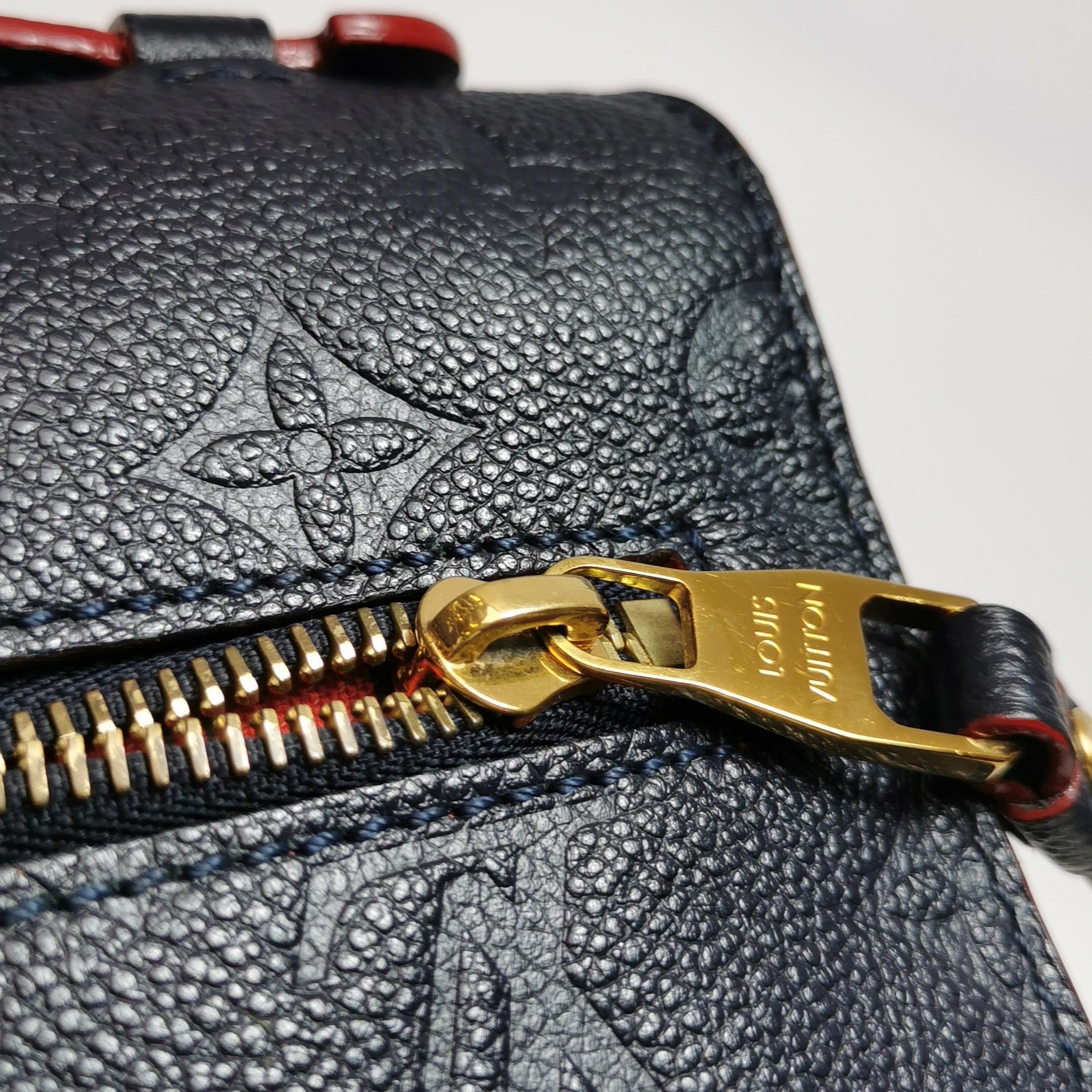 Louis Vuitton Pochette Métis Monogram Empreinte Leather Navy For Sale 9