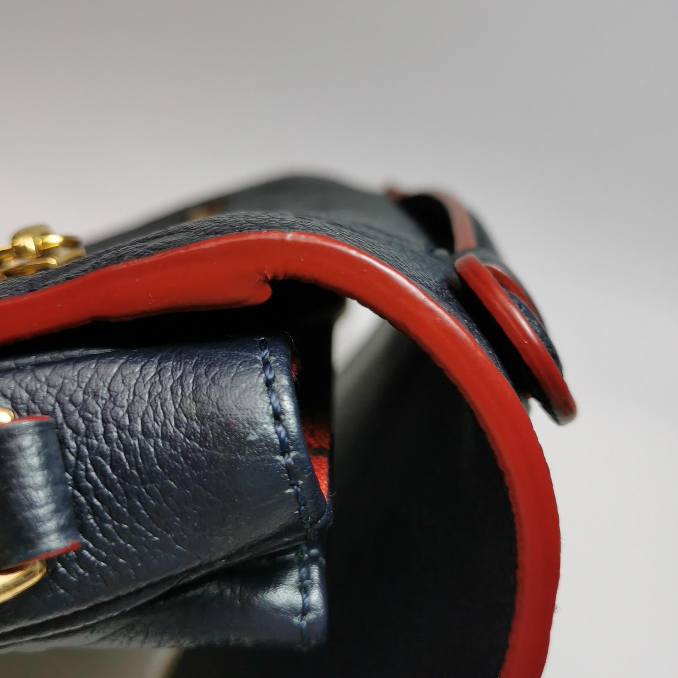 Louis Vuitton Pochette Métis Monogram Empreinte Leather Navy For Sale 11