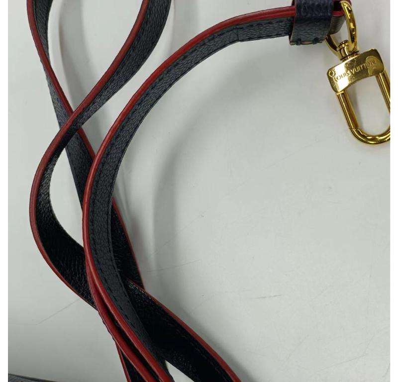 Louis Vuitton Pochette Métis Monogram Empreinte Leather Navy 12