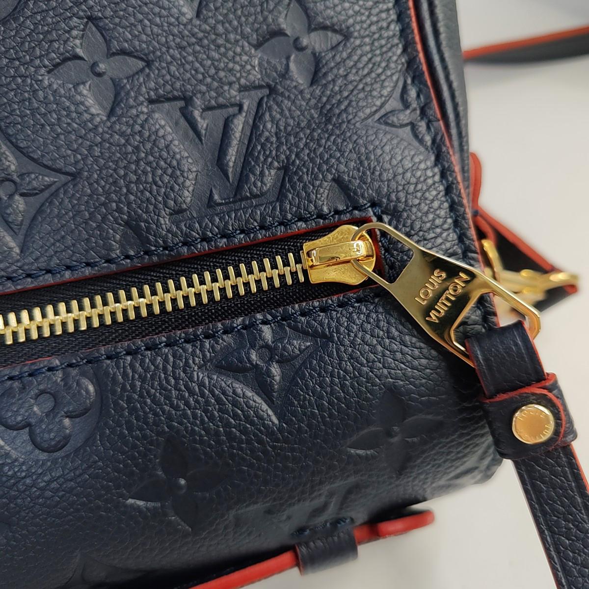 Louis Vuitton Pochette Métis Monogram Empreinte Leather Navy For Sale 3