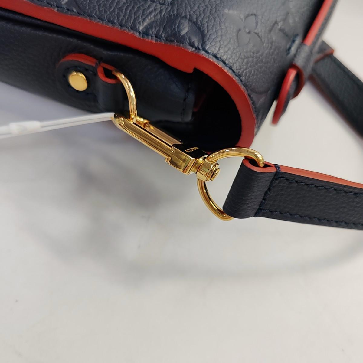 Louis Vuitton Pochette Métis Monogram Empreinte Leather Navy For Sale 4