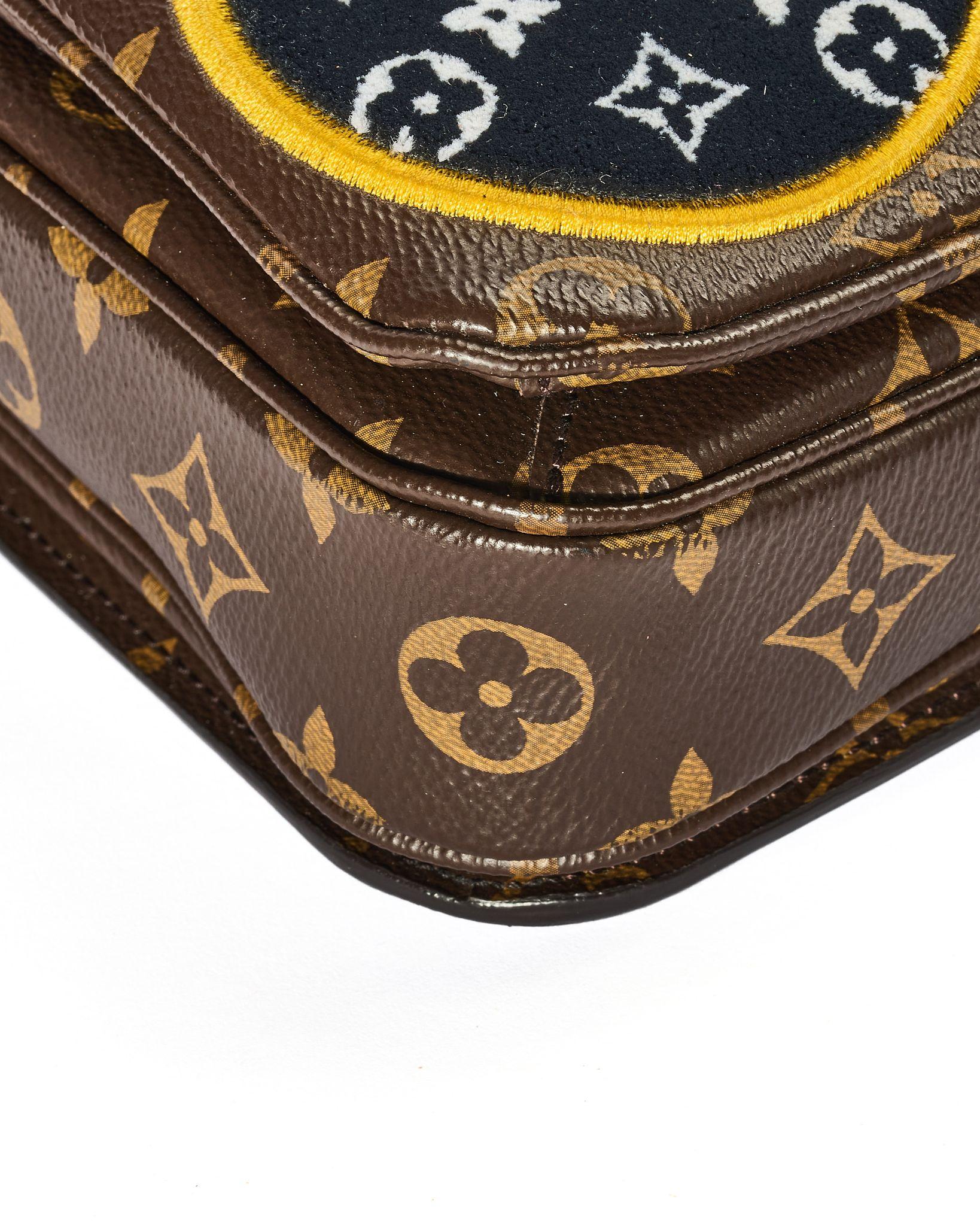Louis Vuitton Clutch Bag Mètis Patches Monogram For Sale 4