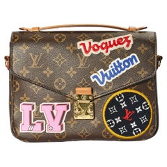 Louis Vuitton Clutch Bag Mètis Patches Monogram