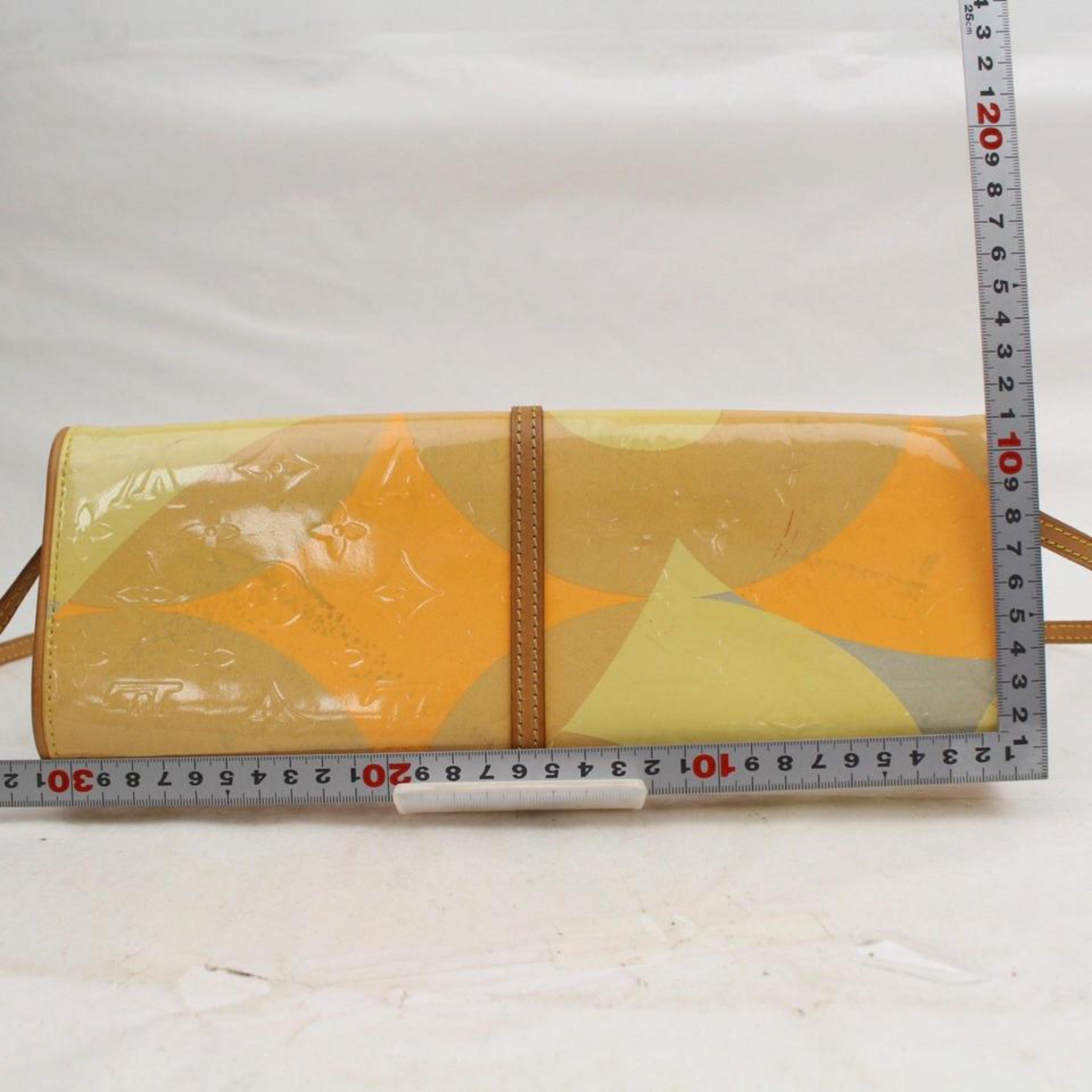 Louis Vuitton Pochette Monogram Vernis Fleur 868598 Yellow Patent Leather Should For Sale 2