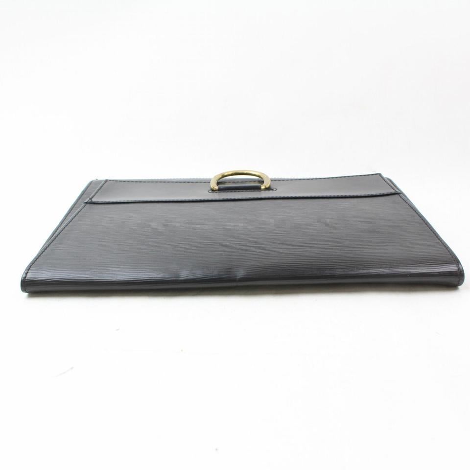 Louis Vuitton Pochette Noir Lena Ring Fold 869006 Black Leather Clutch In Good Condition In Dix hills, NY