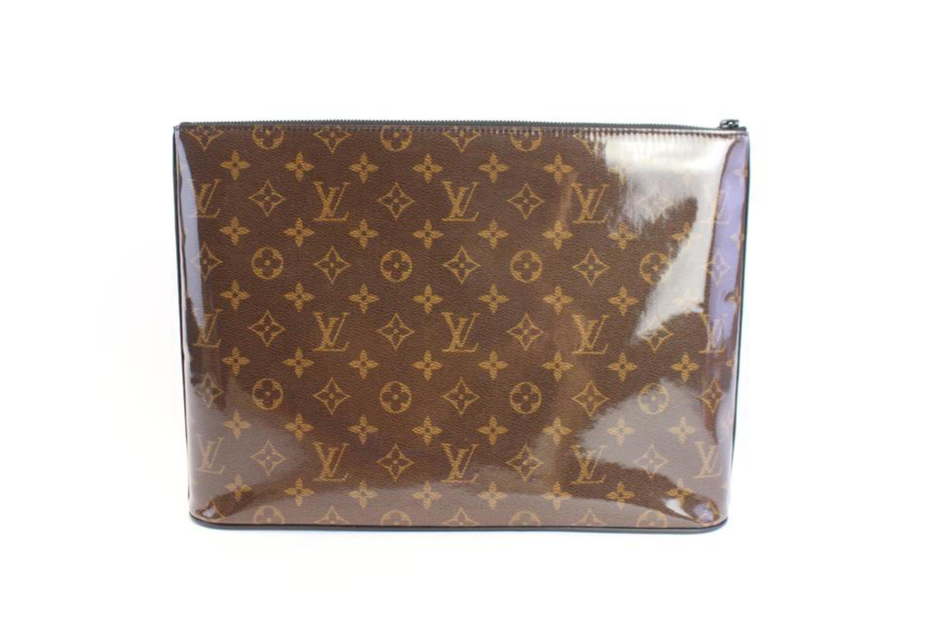 Louis Vuitton Pochette (Runway) Monogram Glaze Cosmos 1lz0828 Brown clutch For Sale 2