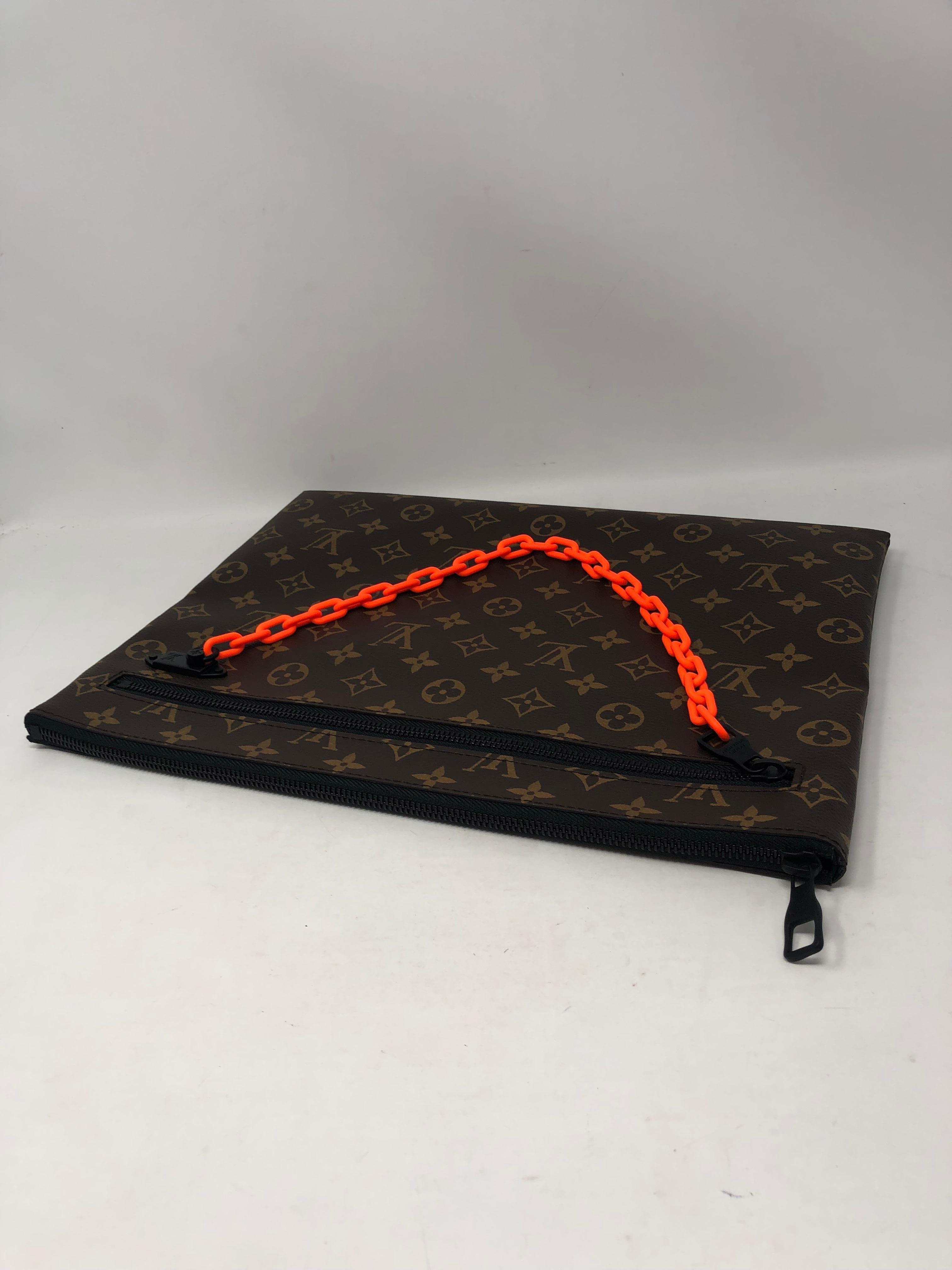 Louis Vuitton Pochette SS19 Virgil Abloh  In New Condition In Athens, GA