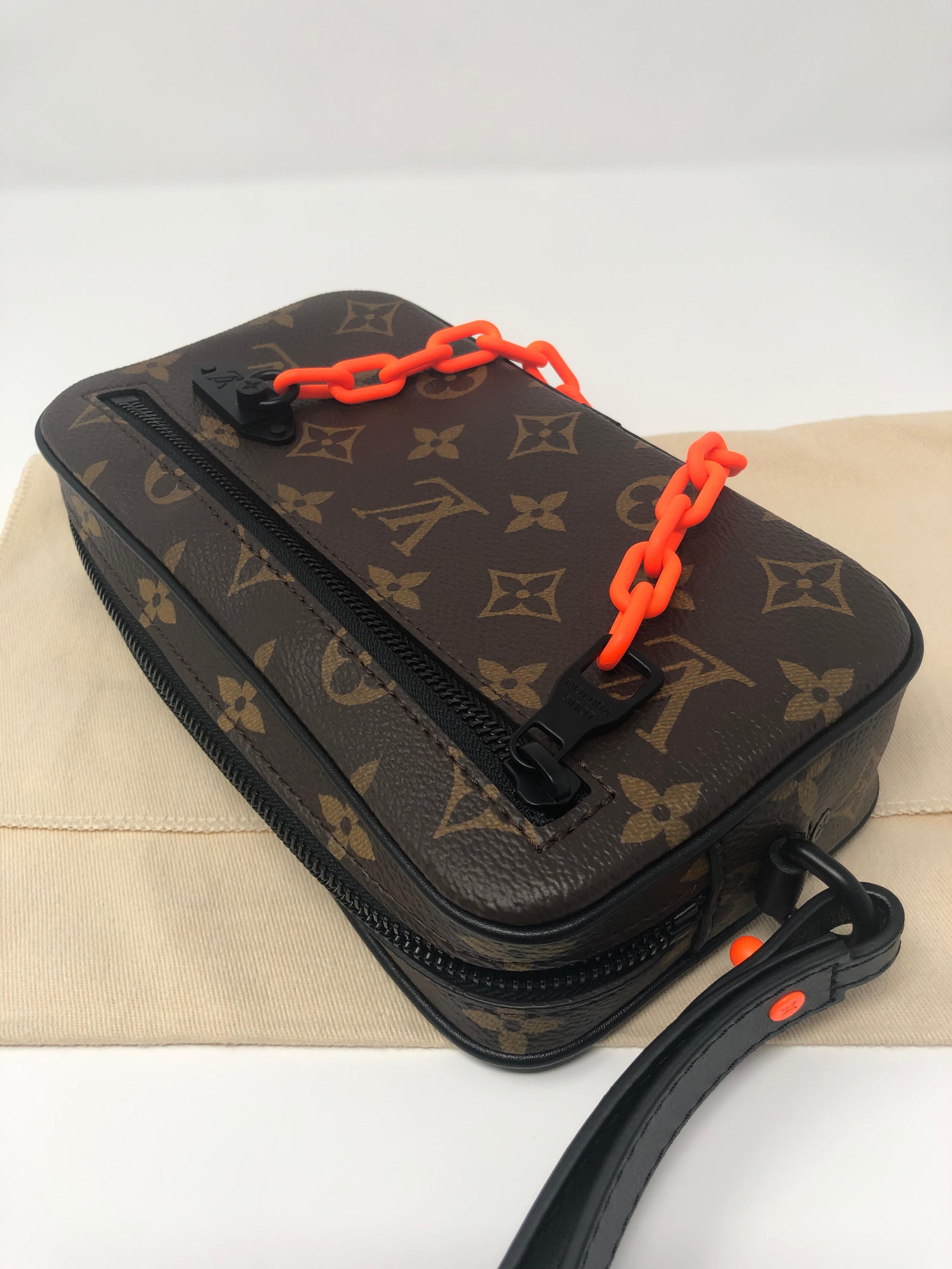 Louis Vuitton Pochette Volga  9