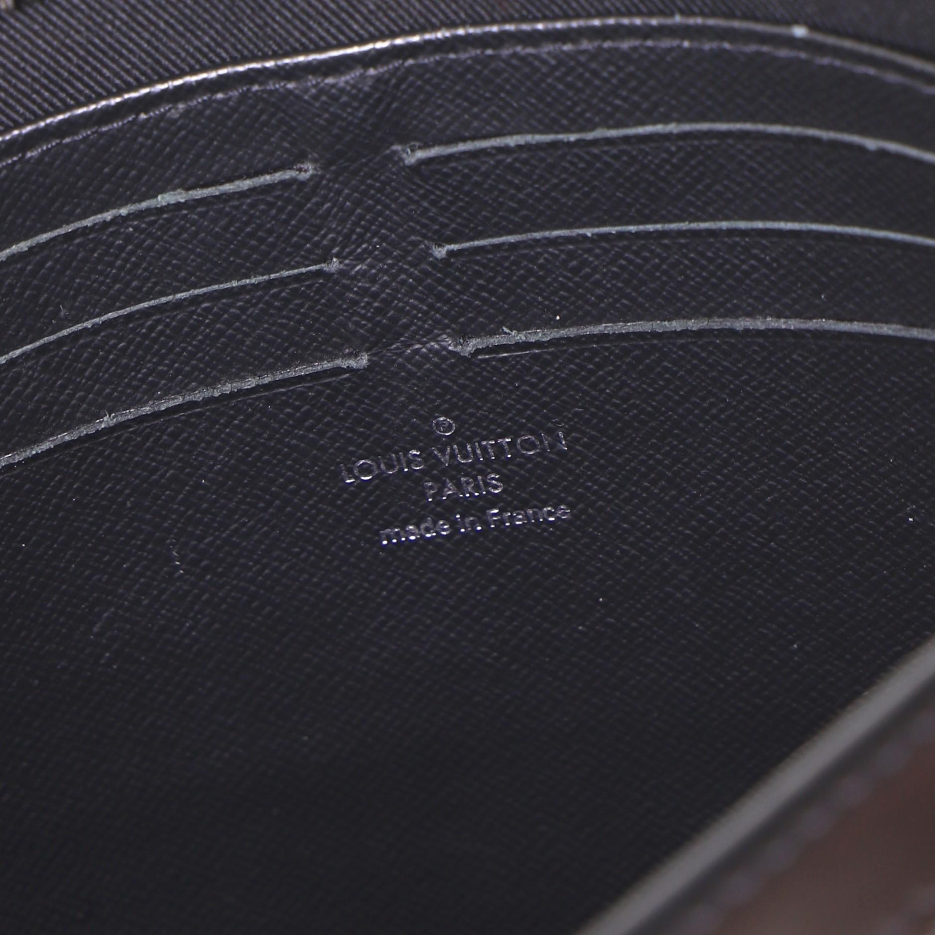 Louis Vuitton Pochette Voyage Limited Edition Damier Graphite Pixel MM 3