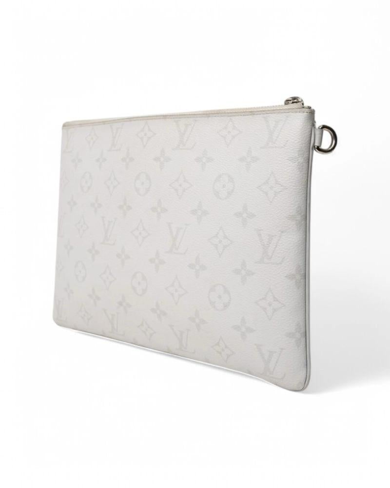 Louis Vuitton Clutch Bag Voyage PM Logo Story Monogram White For Sale 1