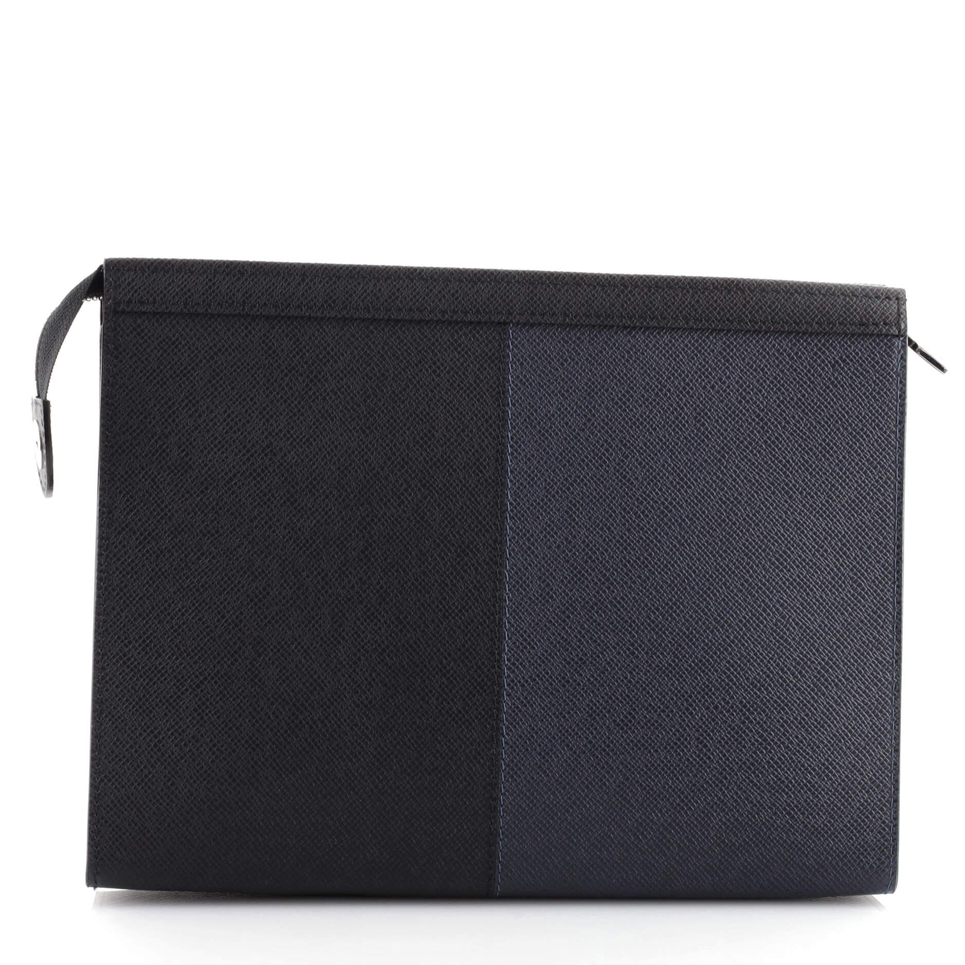 Louis Vuitton Pochette Voyage Taiga Leather MM In Good Condition In NY, NY