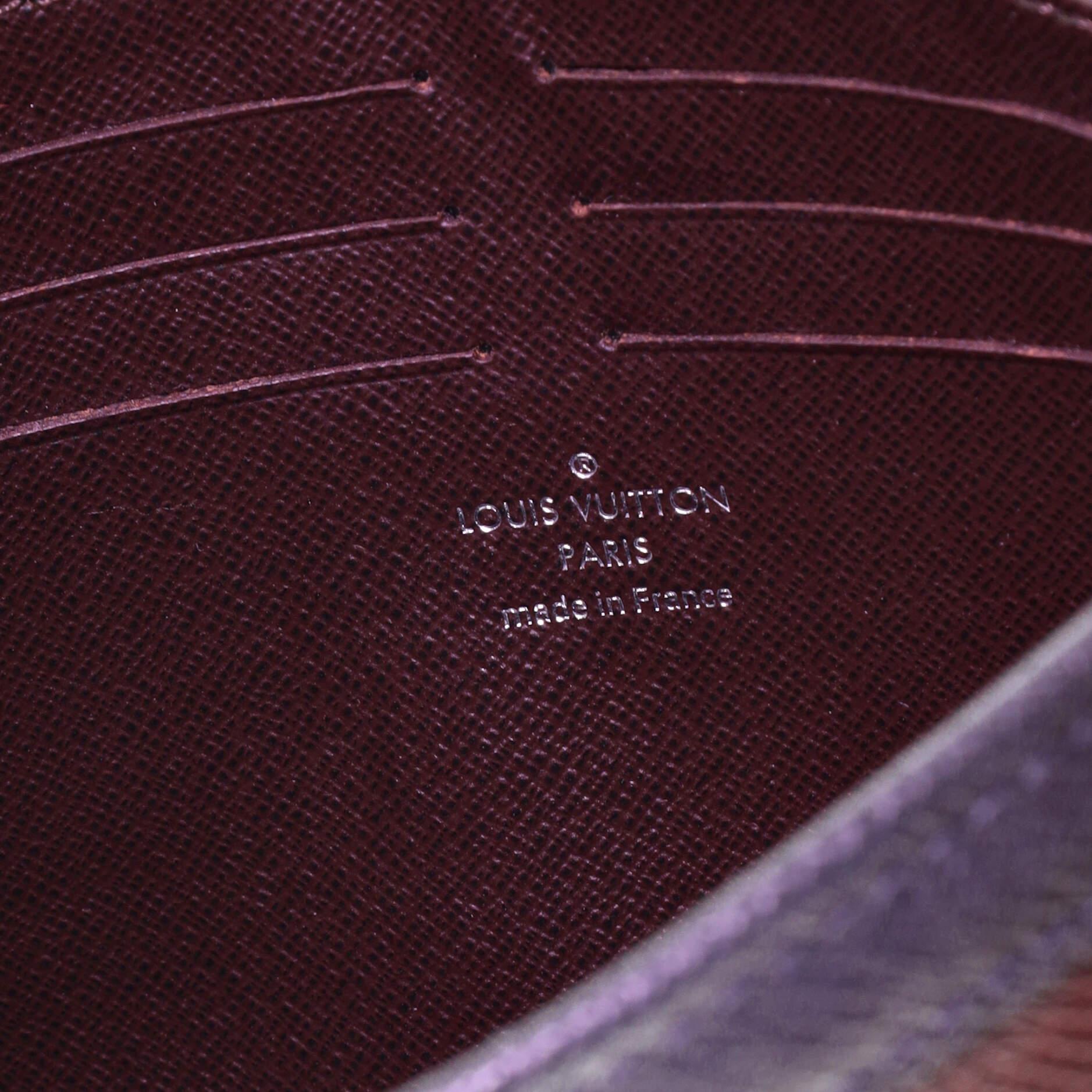 Louis Vuitton Pochette Voyage Taiga Leather MM 2