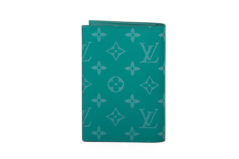 Louis Vuitton Pocket Organizer Monogram Taurillon Turquoise for Men