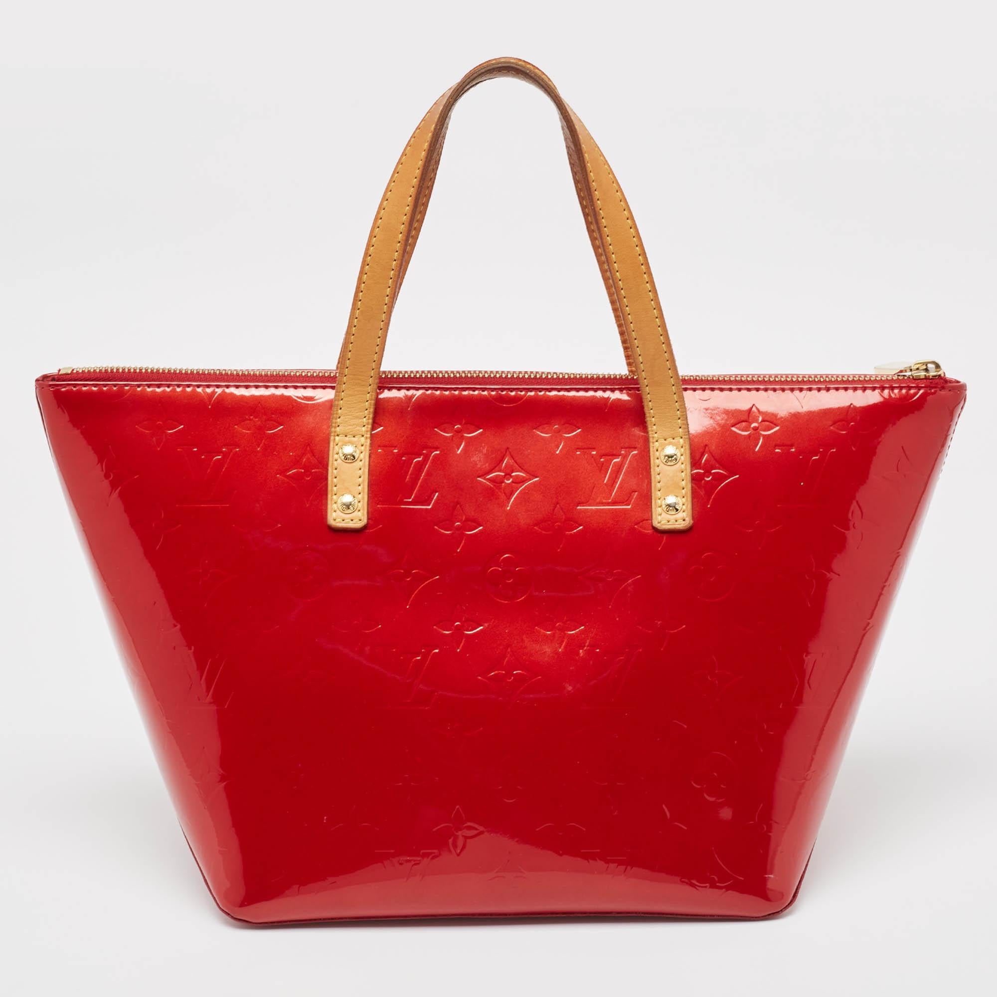 Louis Vuitton Pomme D'Amour Monogram Vernis Bellevue PM Bag In Fair Condition In Dubai, Al Qouz 2