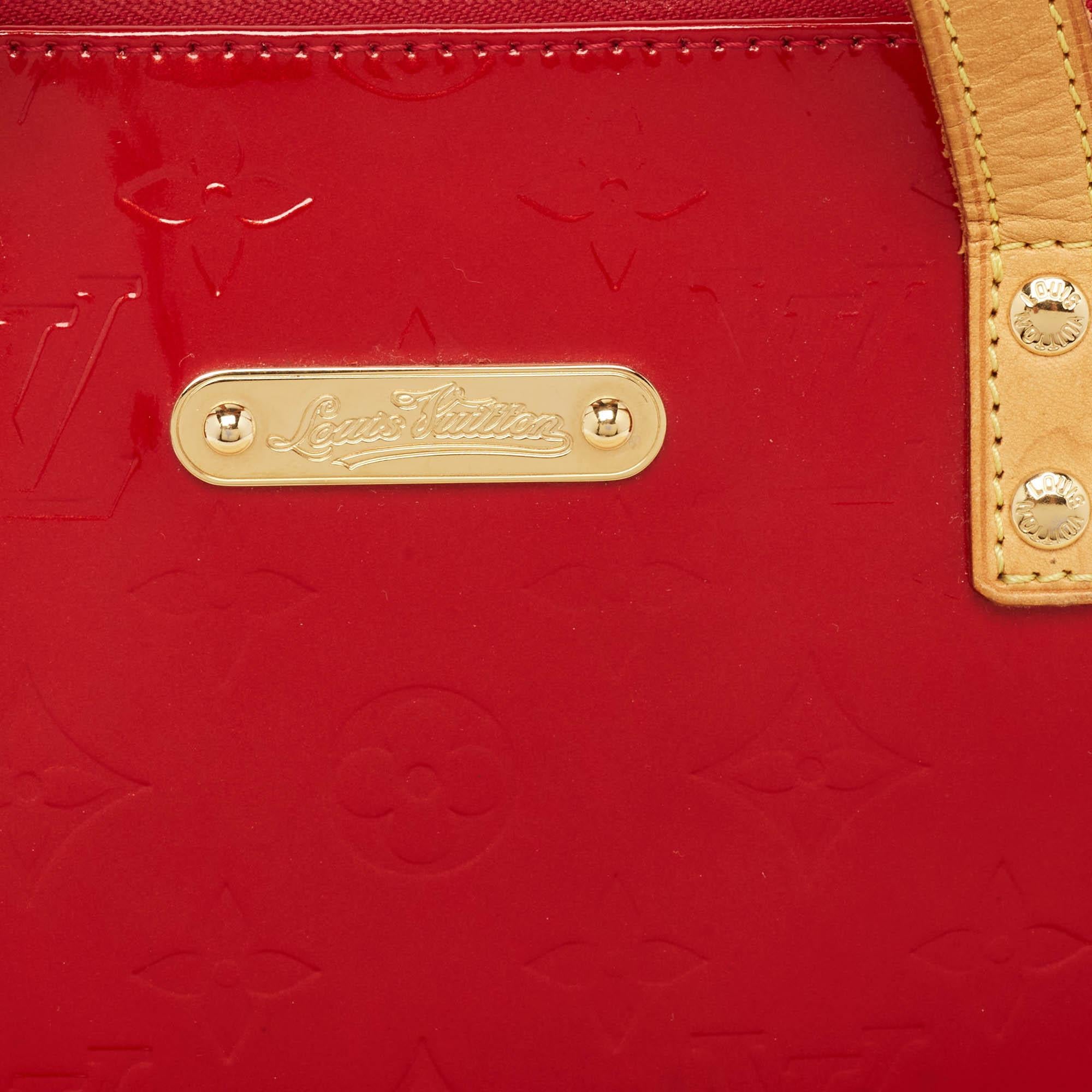 Women's Louis Vuitton Pomme D'Amour Monogram Vernis Bellevue PM Bag