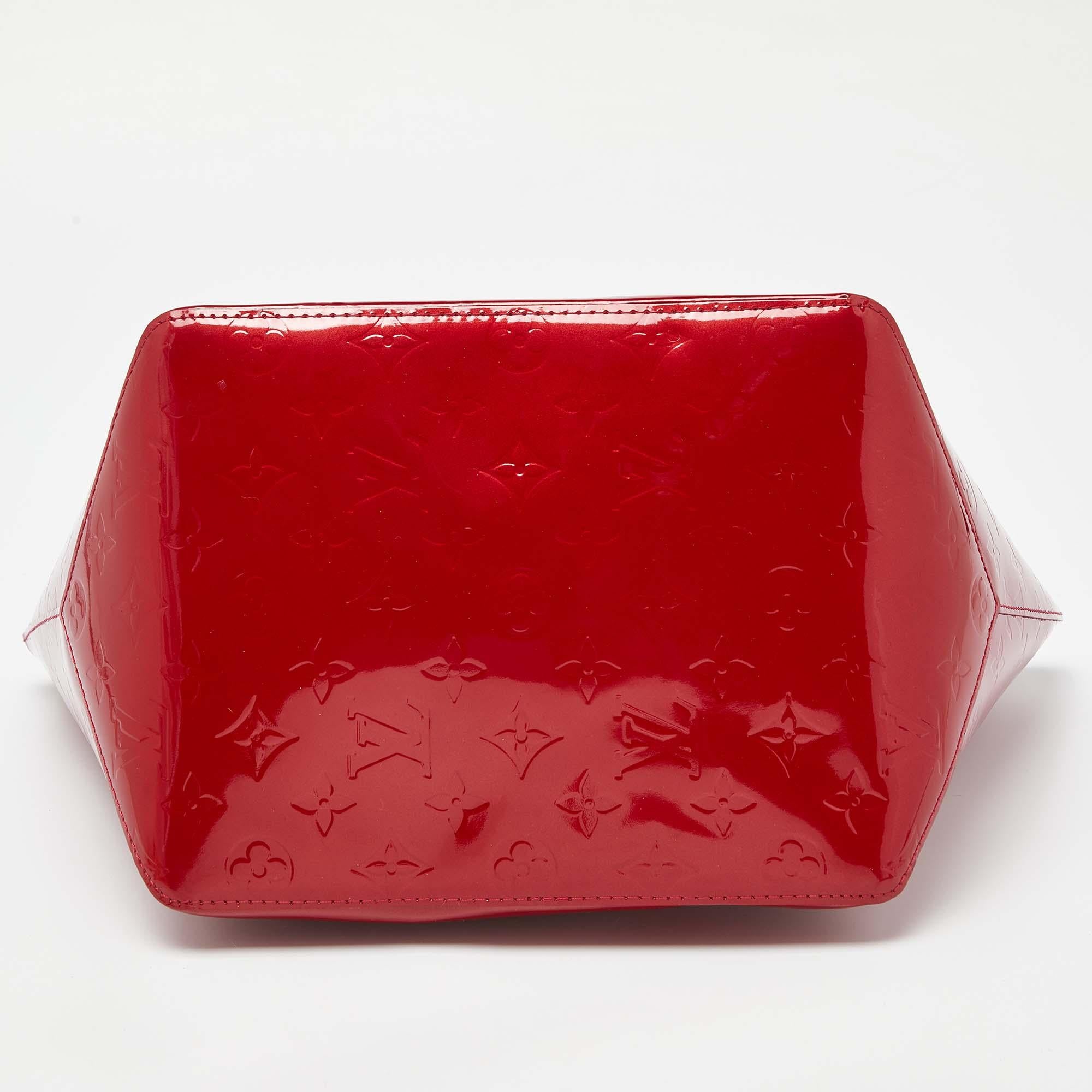Louis Vuitton Pomme D'Amour Monogram Vernis Bellevue PM Bag 2