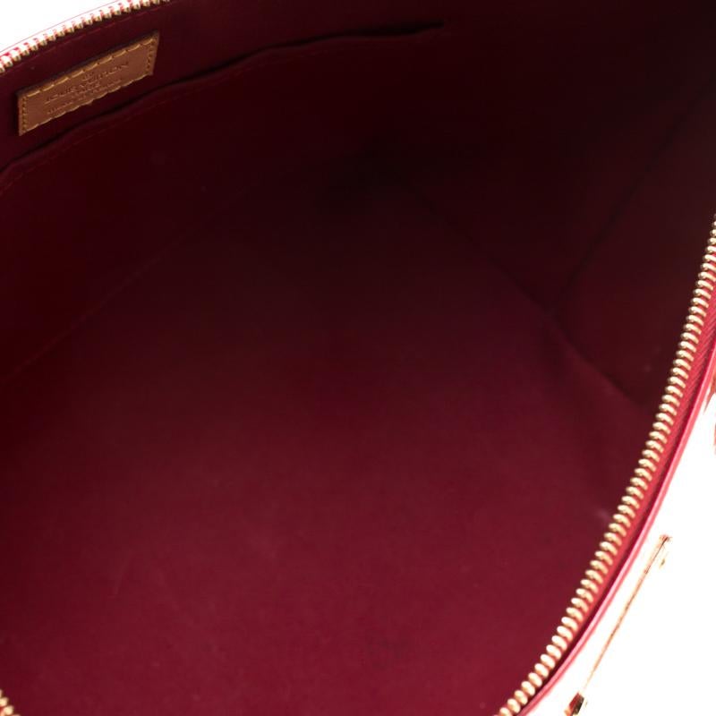 Women's Louis Vuitton Pomme D’amour Monogram Vernis Bellevue PM Bag