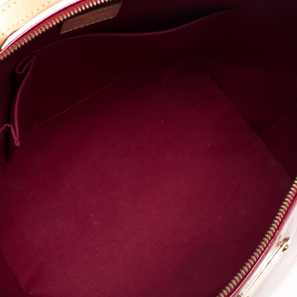 Louis Vuitton Pomme D’amour Monogram Vernis Bellevue PM Bag 2
