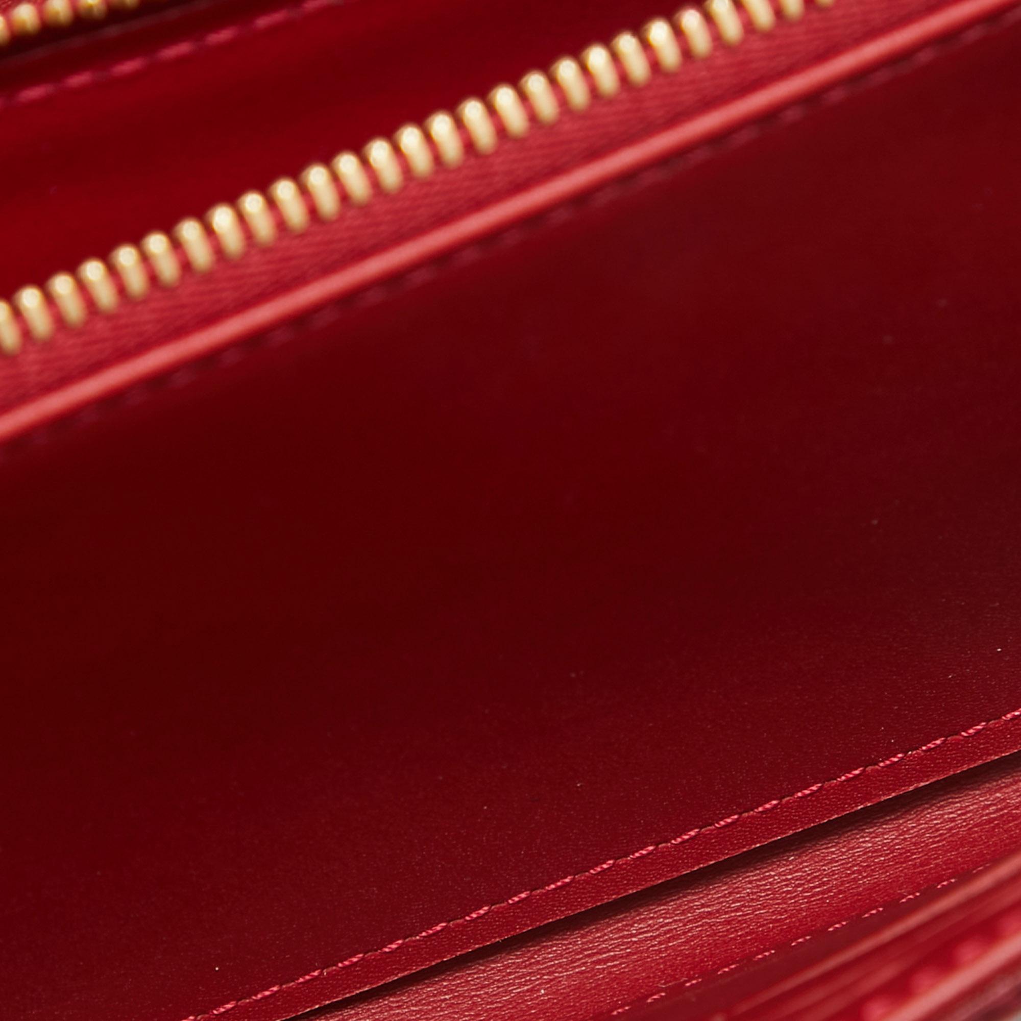 Louis Vuitton Pomme D'Amour Monogram Vernis Chaine Wallet For Sale 2