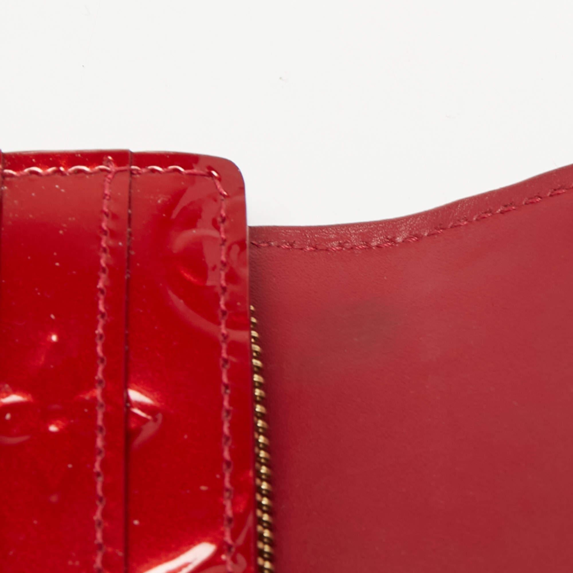 Red Louis Vuitton Pomme D’amour Monogram Vernis Leather Sarah Wallet
