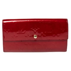 Louis Vuitton Pomme D’amour Monogram Vernis Sarah Wallet