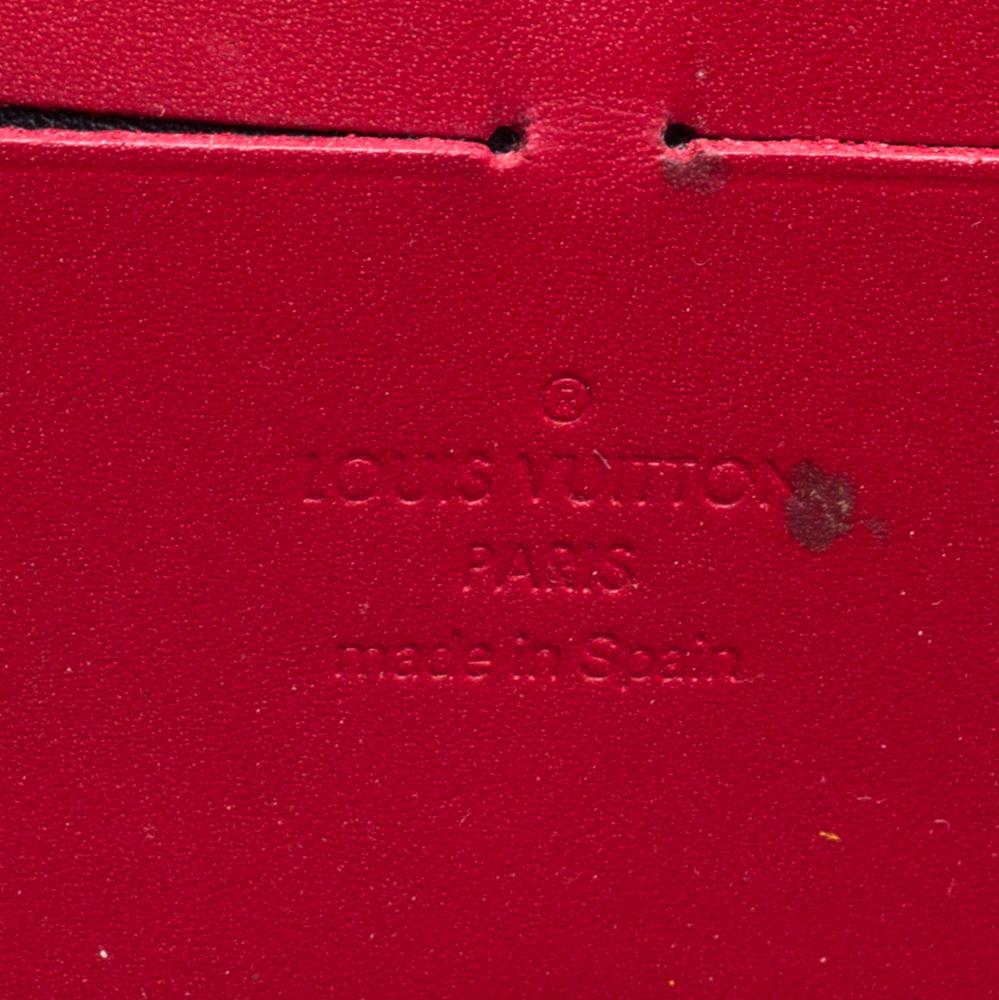 Women's Louis Vuitton Pomme D’amour Monogram Vernis Zip Around Wallet