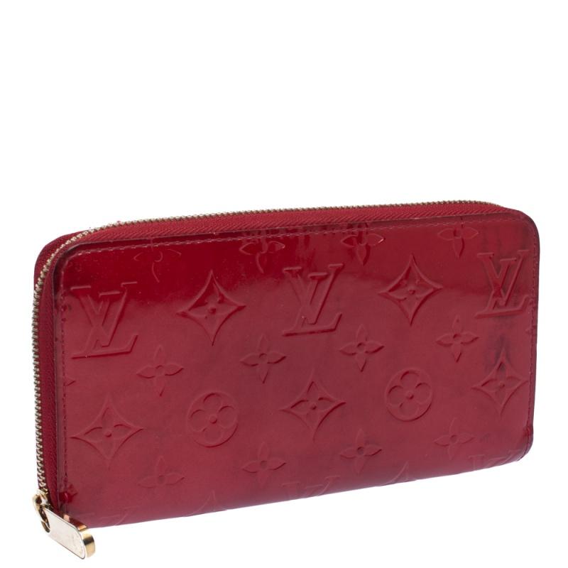 Red Louis Vuitton Pomme D’amour Monogram Vernis Zippy Wallet
