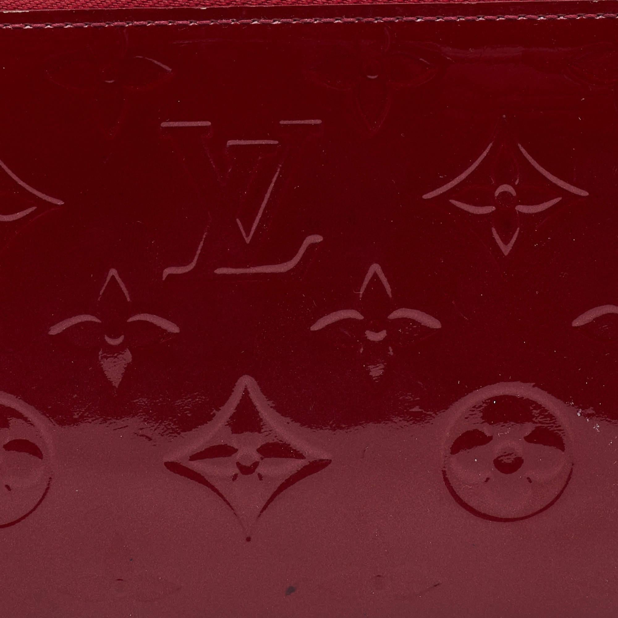 Louis Vuitton Pomme D’amour Monogram Vernis Zippy Wallet 1