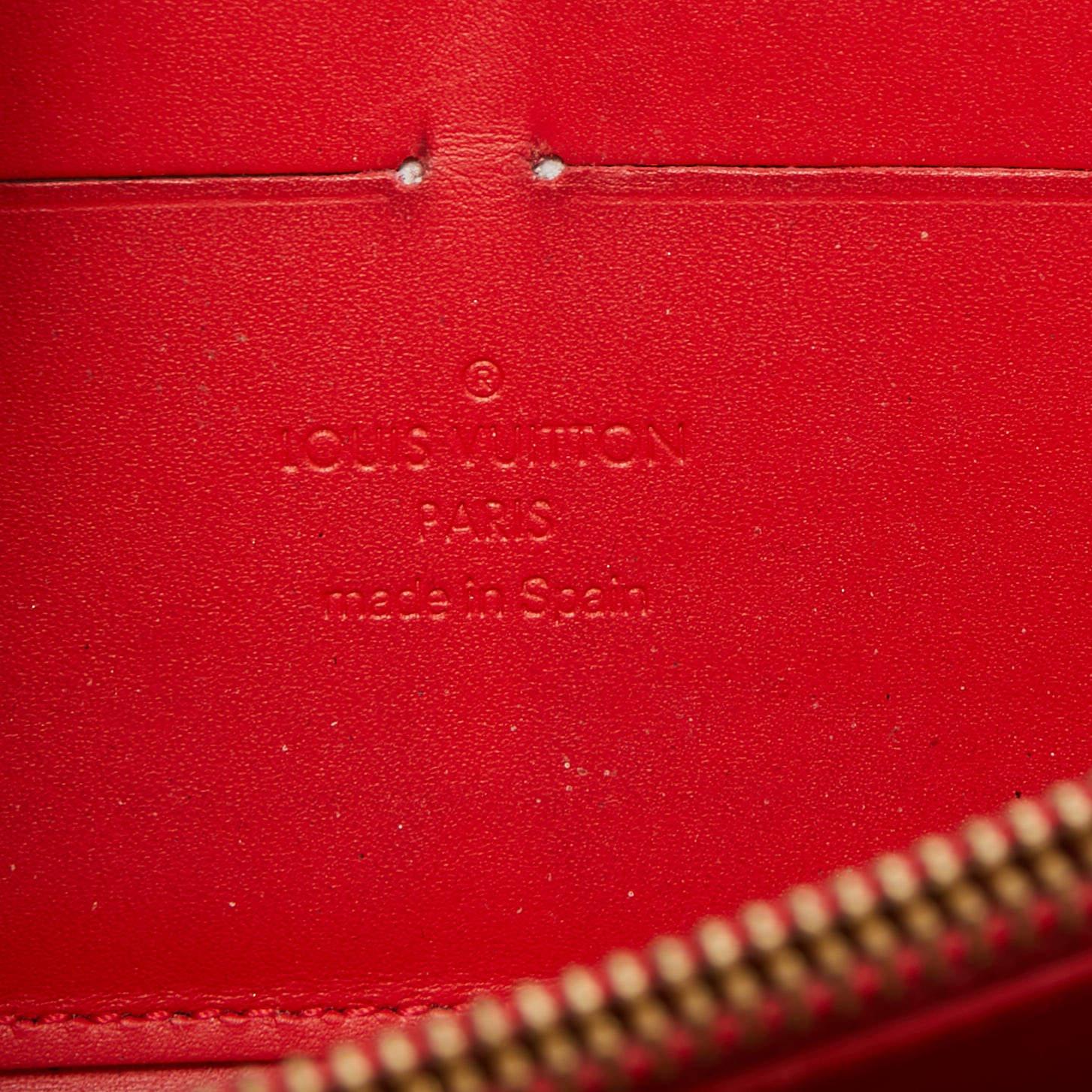 Louis Vuitton Pomme D’amour Monogram Vernis Zippy Wallet For Sale 1