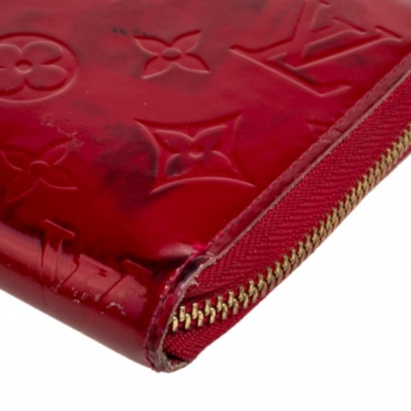 Louis Vuitton Pomme D’amour Monogram Vernis Zippy Wallet For Sale 1