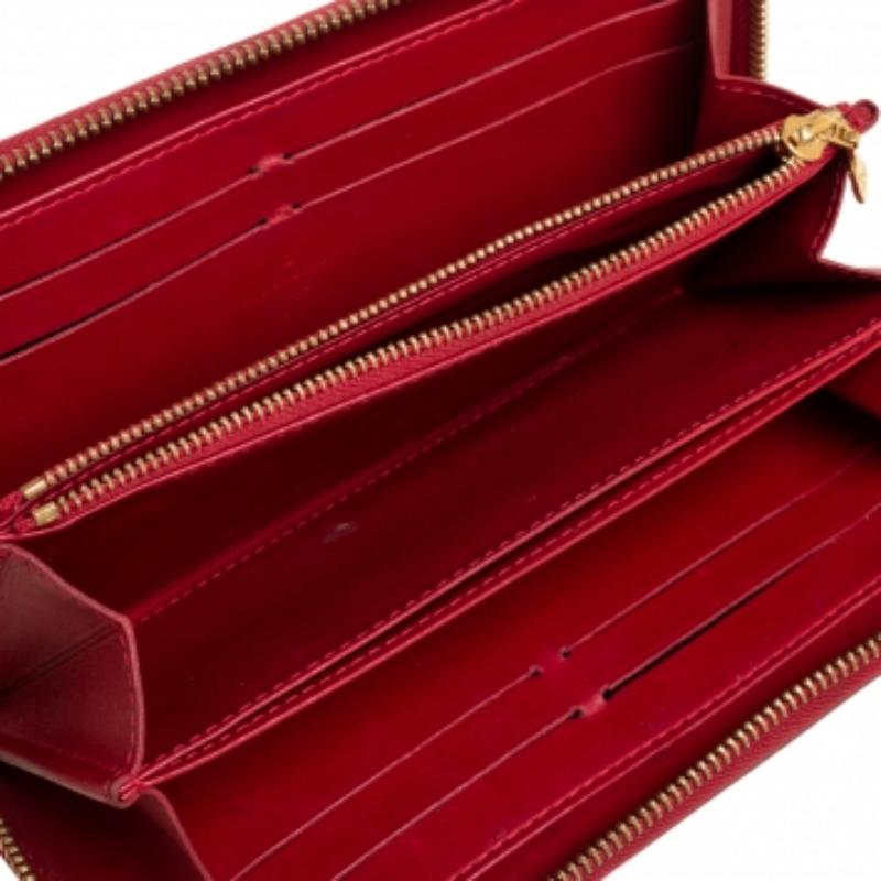 Louis Vuitton Pomme D’amour Monogram Vernis Zippy Wallet For Sale 2