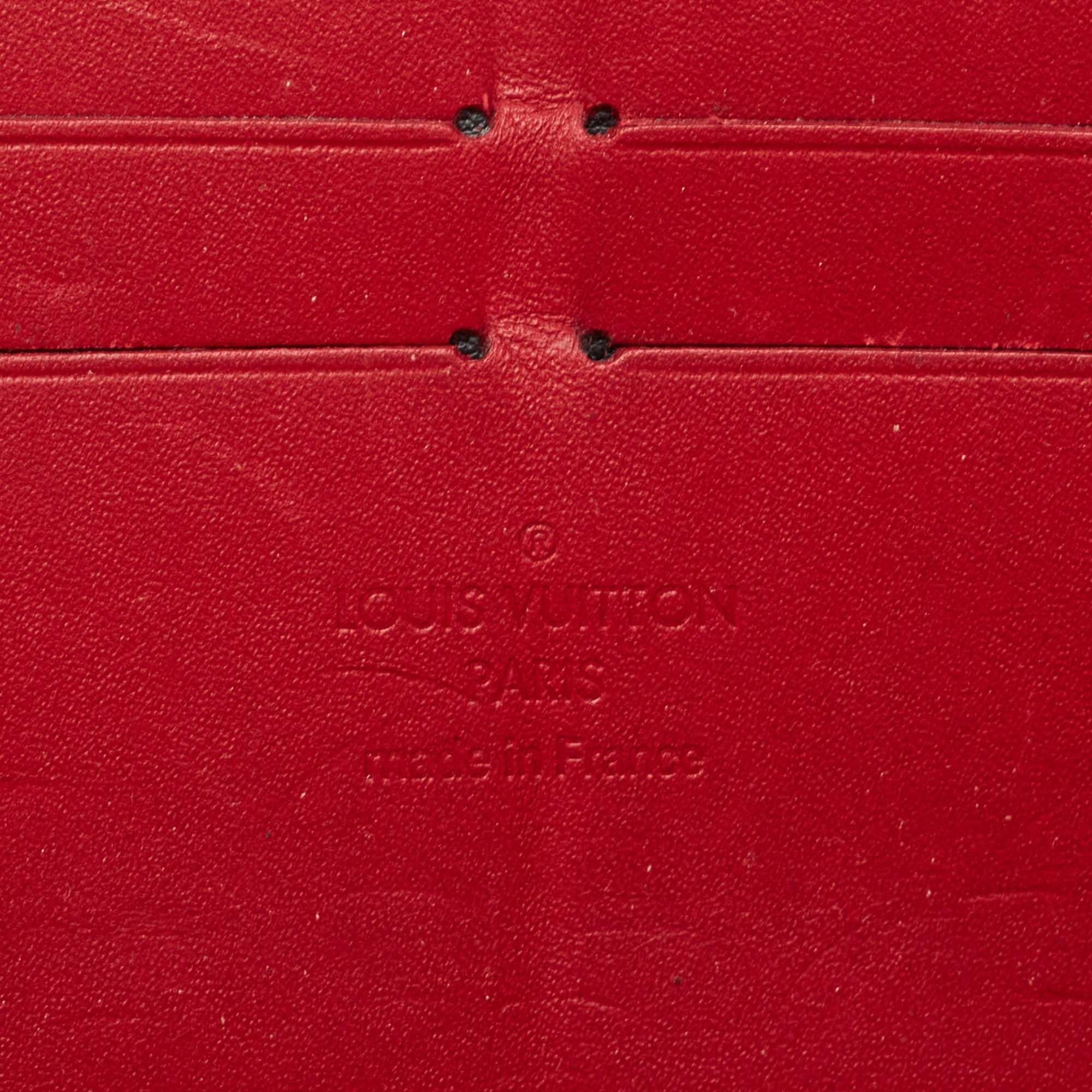 Louis Vuitton Pomme D'amour Monogramm Vernis Zippy Geldbörse im Angebot 4