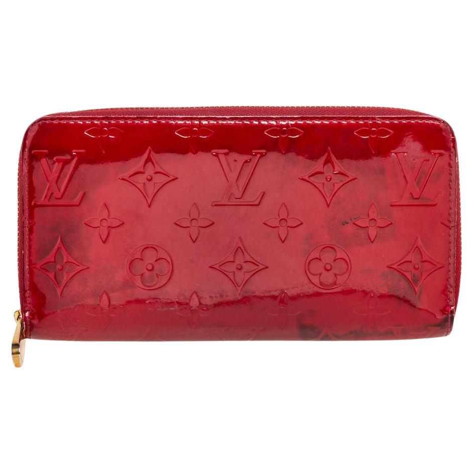 Louis Vuitton Pomme D’amour Monogram Vernis Zippy Wallet For Sale