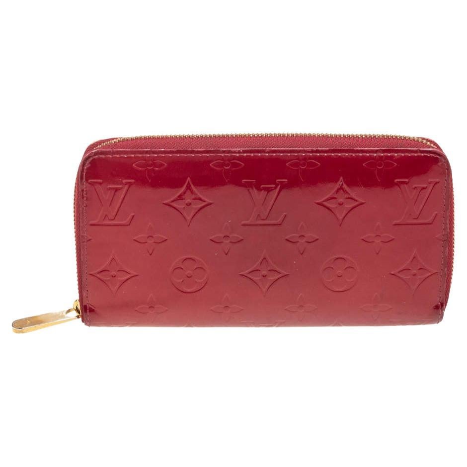 Louis Vuitton Pomme D'amour Monogram Vernis Zippy Wallet