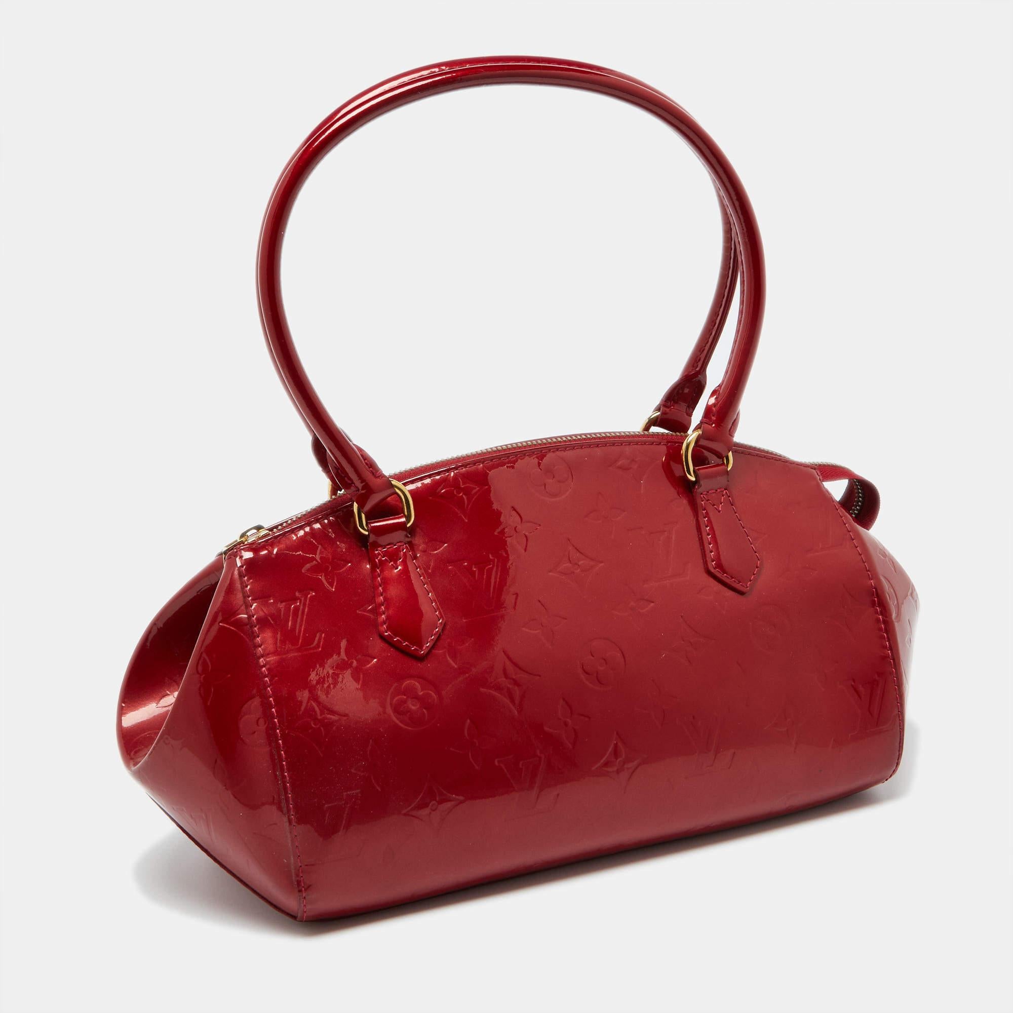 Red Louis Vuitton Pomme D’Amour Monogram Vernis Sherwood PM Bag For Sale